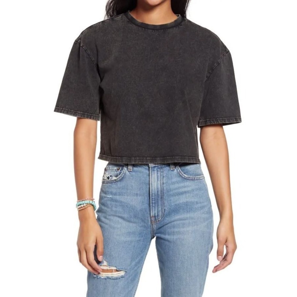 BP. Women's Cool Girl Crew Neck Short Sleeve Acid Wash Crop T-Shirt Black Large